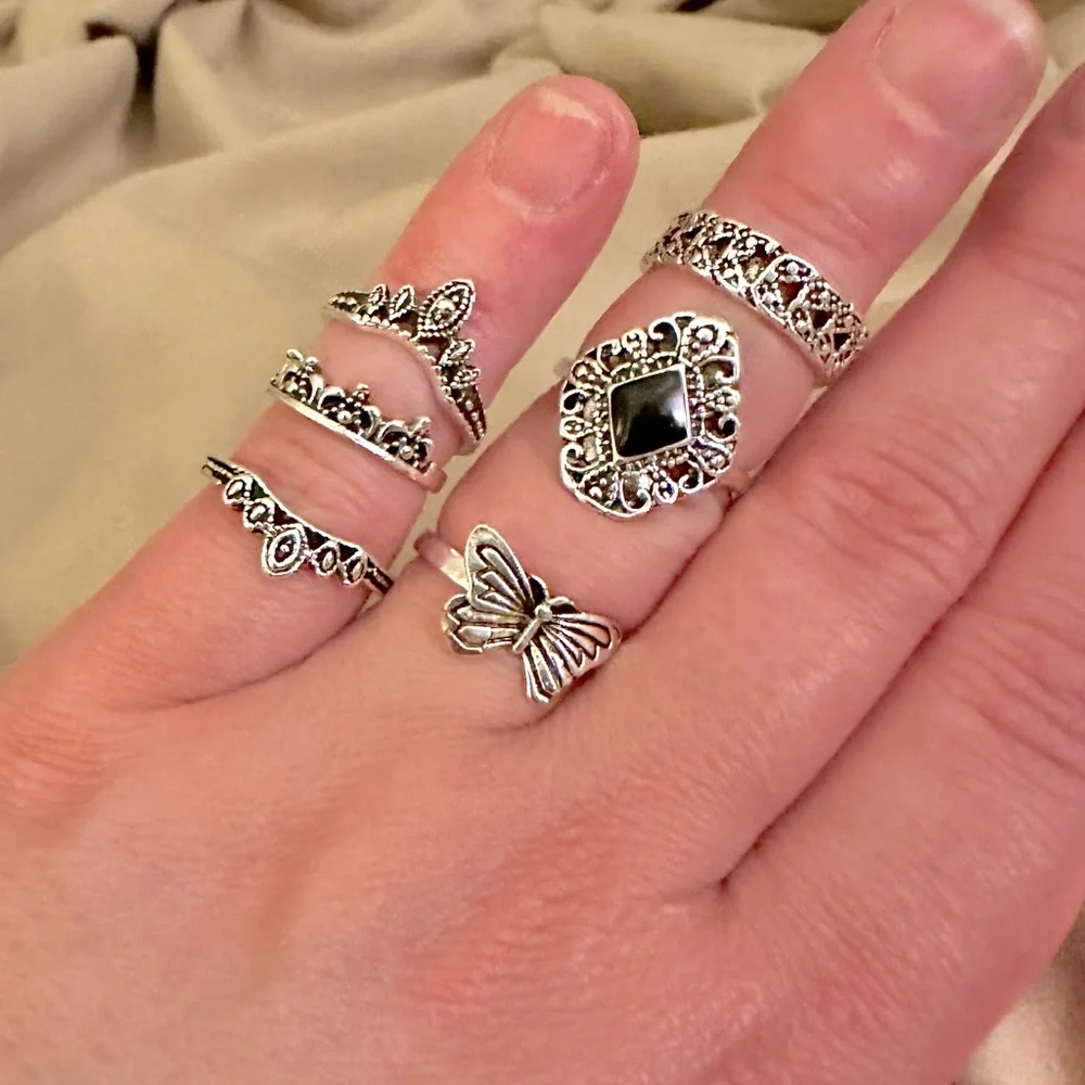 Silver ring set - Picture 2 of 2